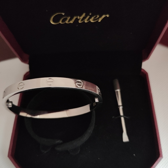 Silver Screw Bangle Bracelet With Screwdriver - Picture 4 of 9